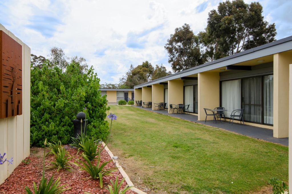 William Macintosh Motor Lodge Наракоорт Экстерьер фото