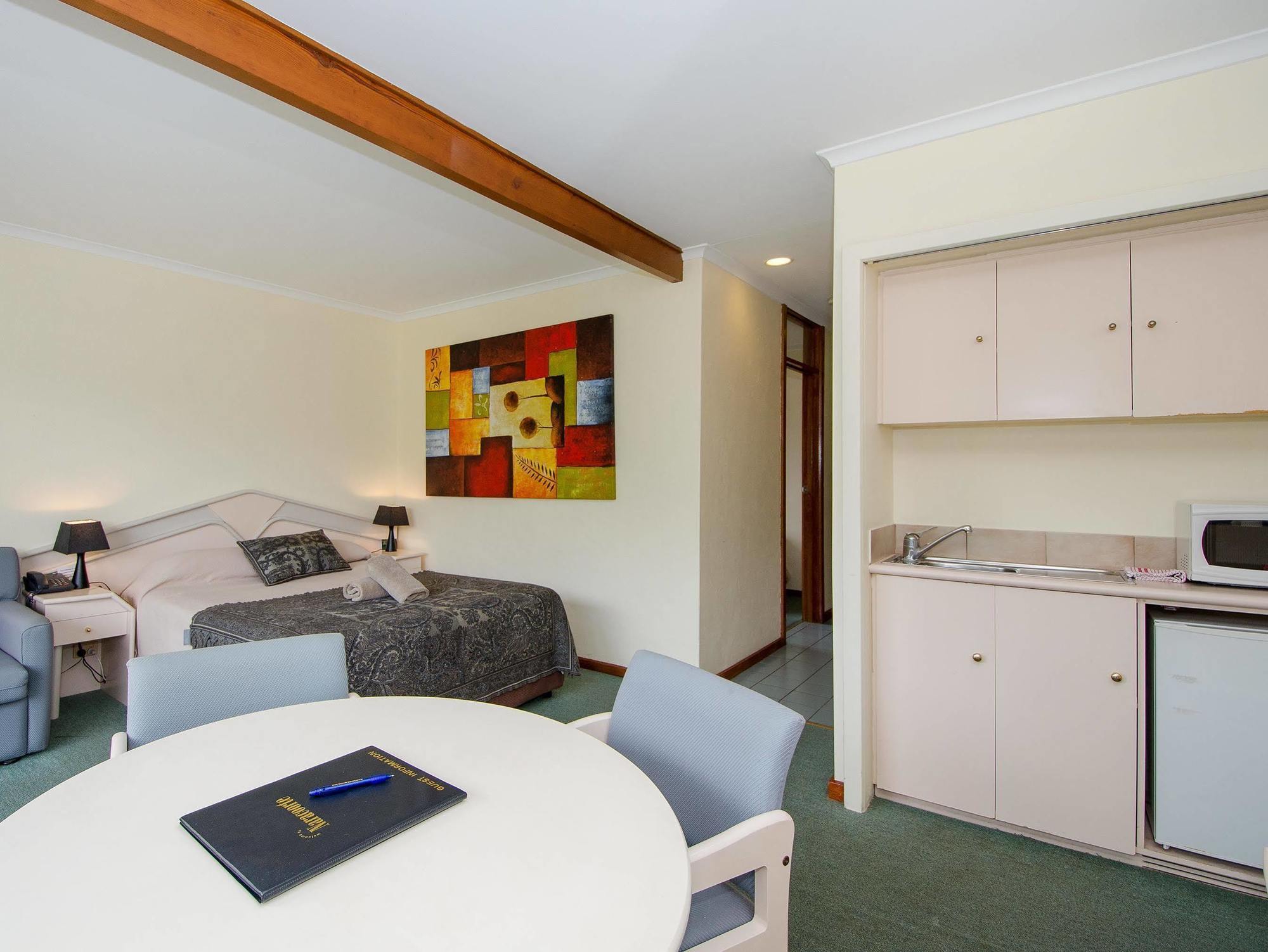 William Macintosh Motor Lodge Наракоорт Экстерьер фото